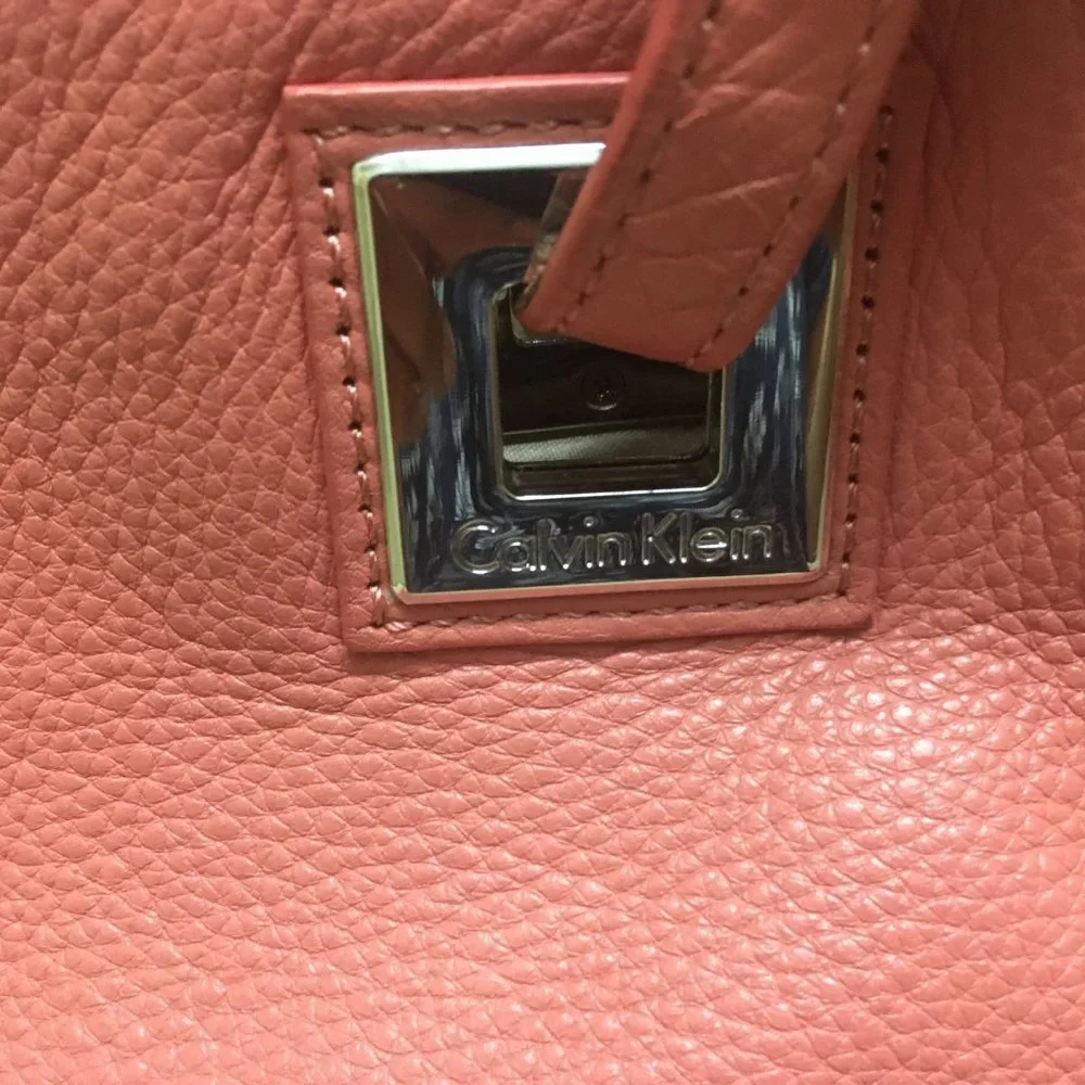 Authentic Calvin Klein Pebbled Leather Shoulder Bag - Picture 4 of 9